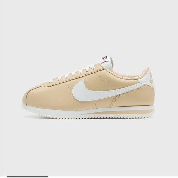 BRAND NEW NIKE CORTEZ - Picture 4 of 4